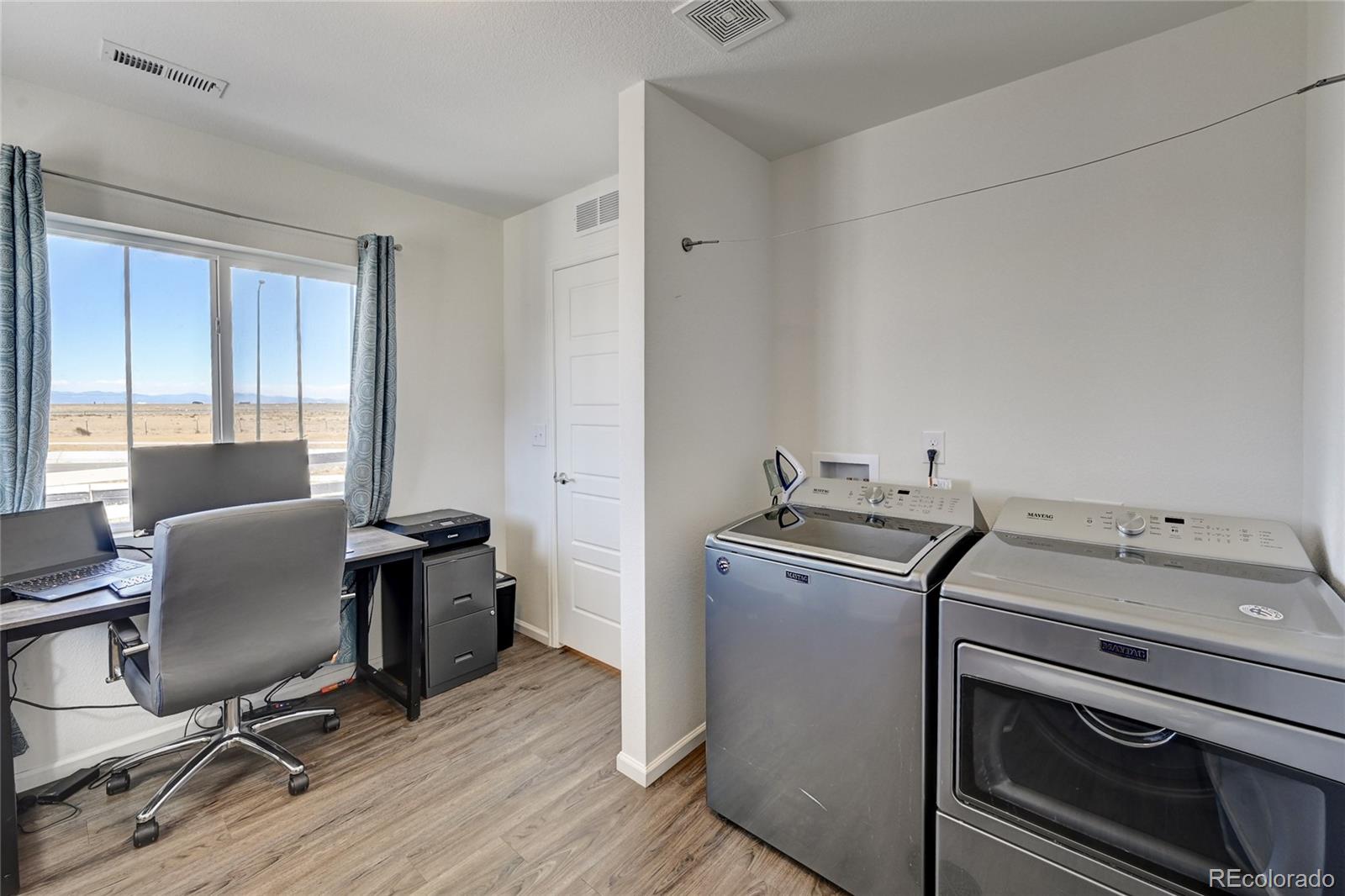 MLS Image #3 for 17717 e 54th avenue,denver, Colorado
