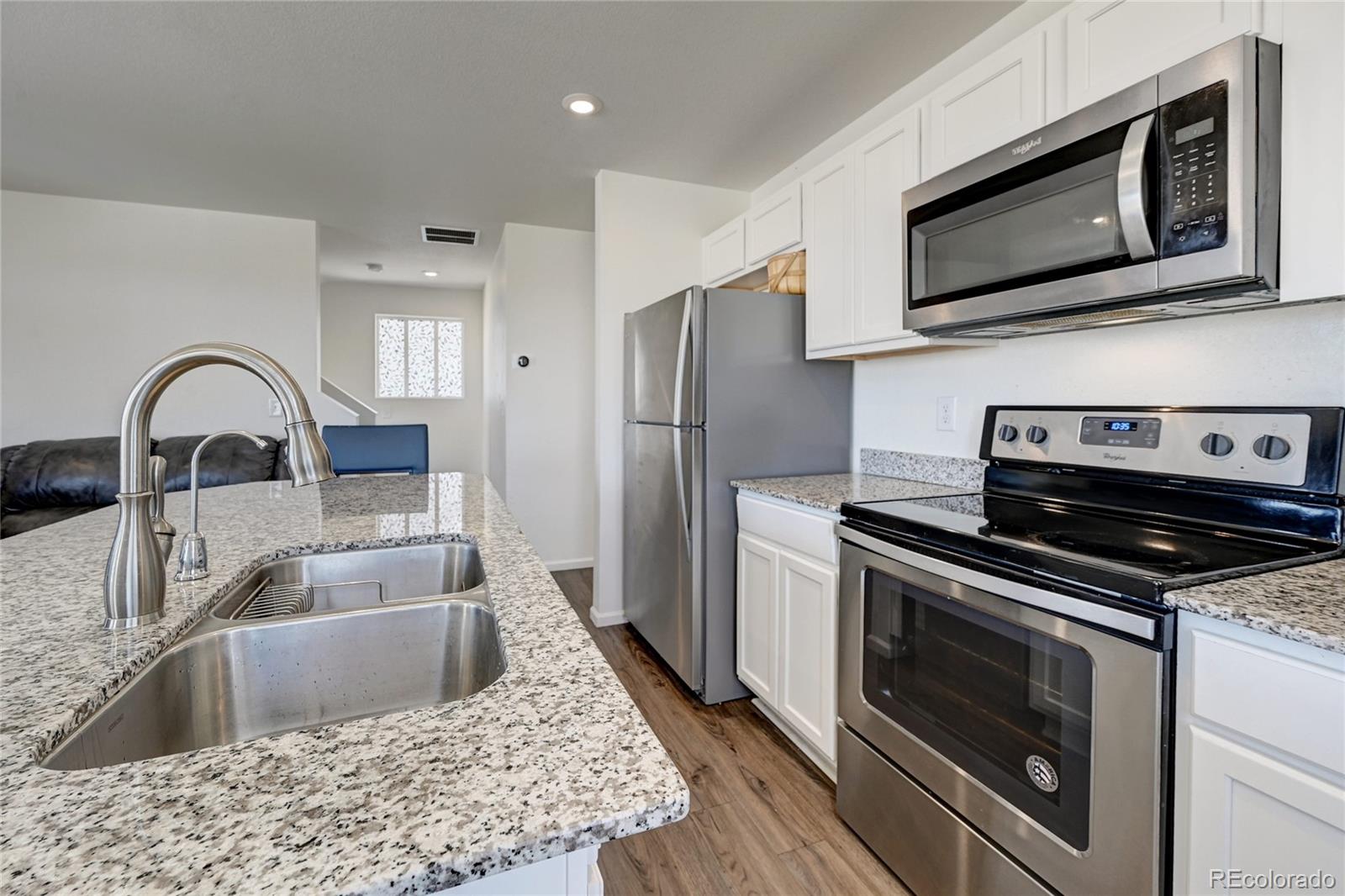 MLS Image #7 for 17717 e 54th avenue,denver, Colorado
