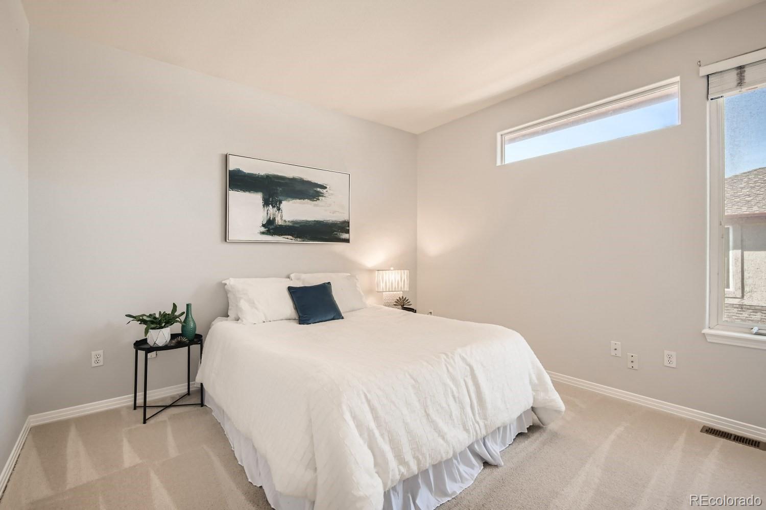 MLS Image #16 for 940 s locust street,denver, Colorado