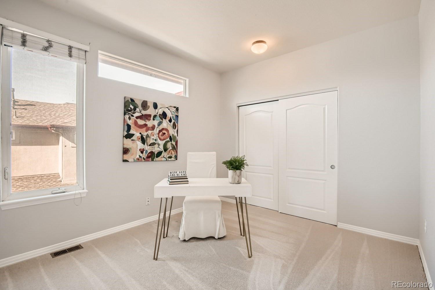MLS Image #18 for 940 s locust street,denver, Colorado