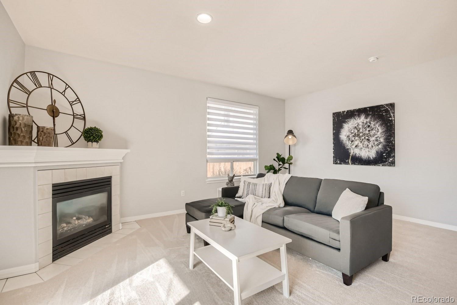 MLS Image #2 for 940 s locust street,denver, Colorado
