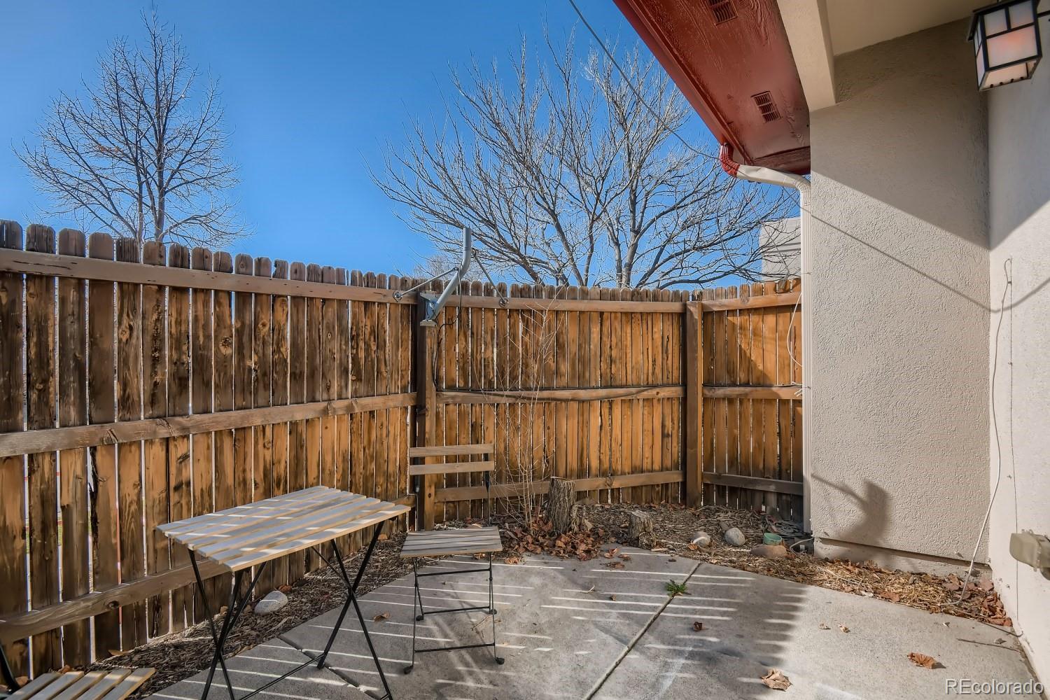 MLS Image #22 for 940 s locust street,denver, Colorado