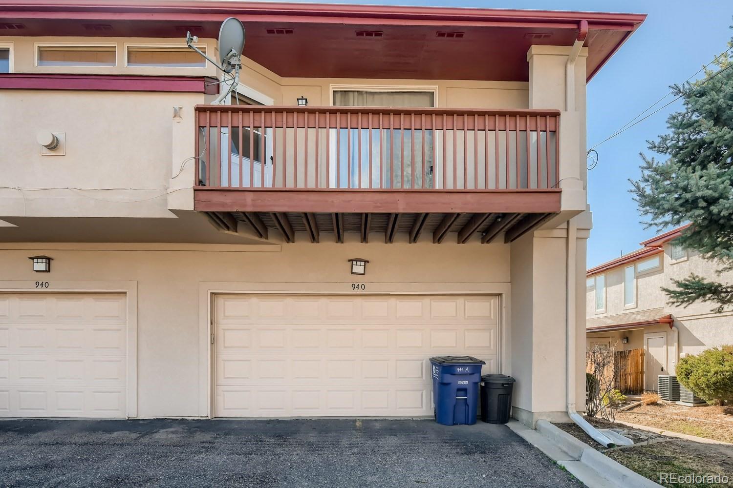 MLS Image #23 for 940 s locust street,denver, Colorado
