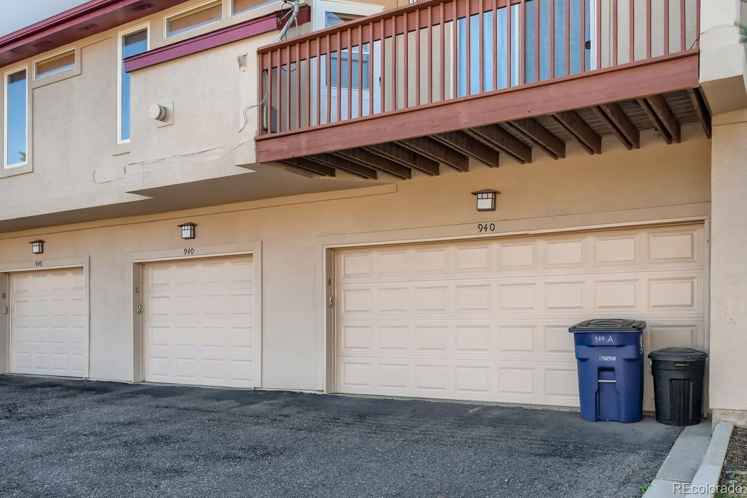 MLS Image #24 for 940 s locust street,denver, Colorado