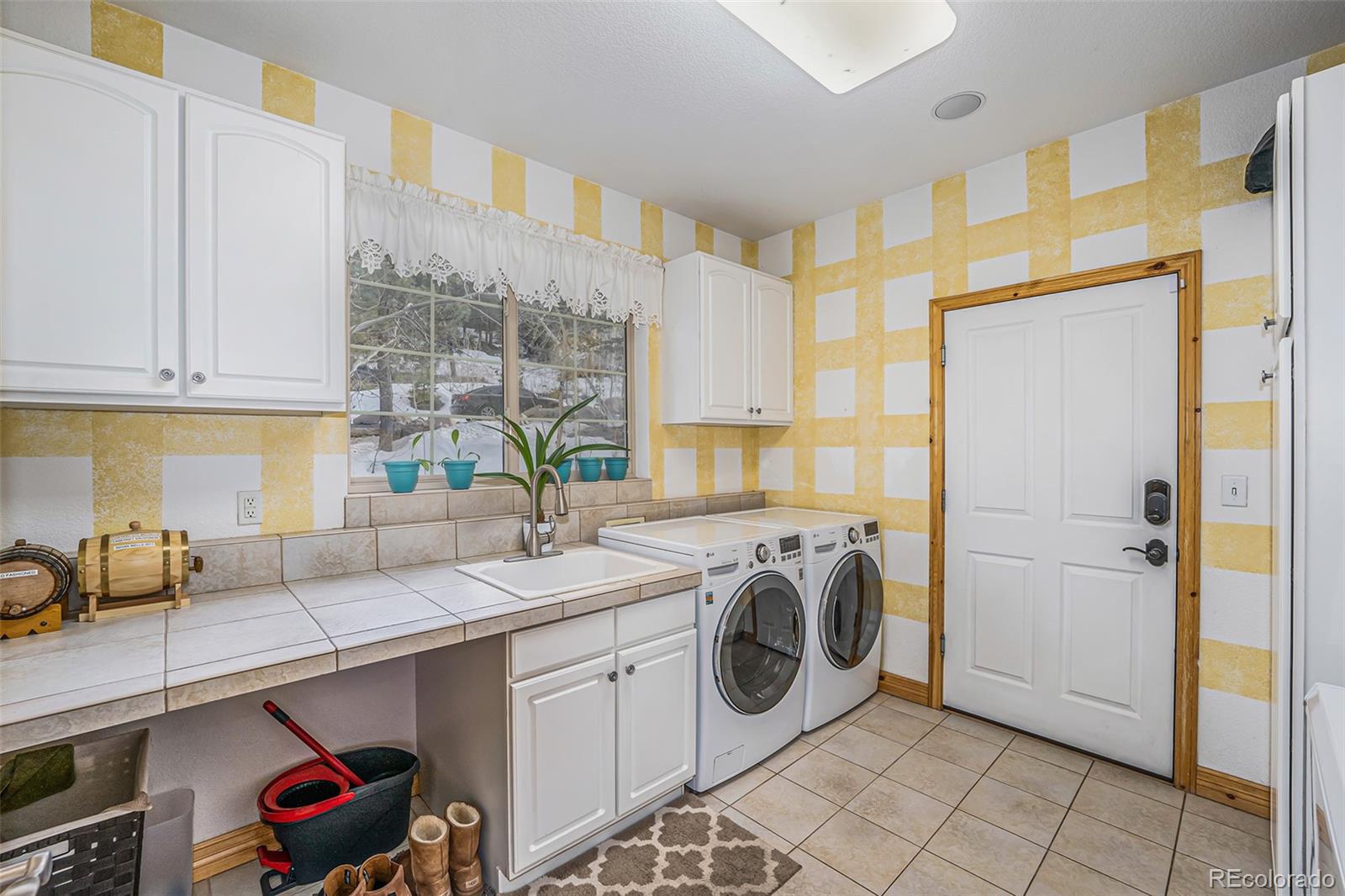 MLS Image #14 for 22545  cook lane,morrison, Colorado