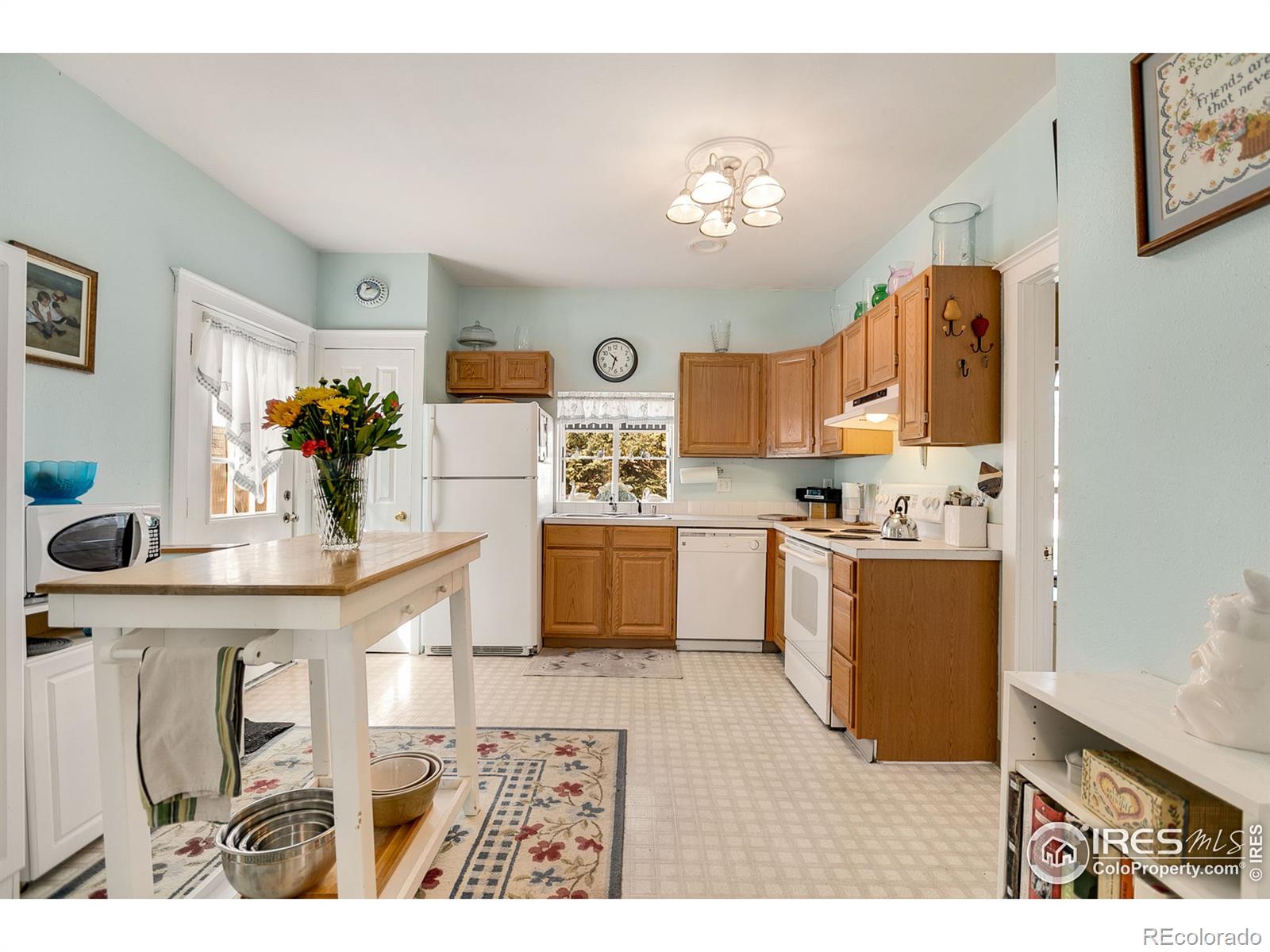 MLS Image #11 for 941  5th street,berthoud, Colorado