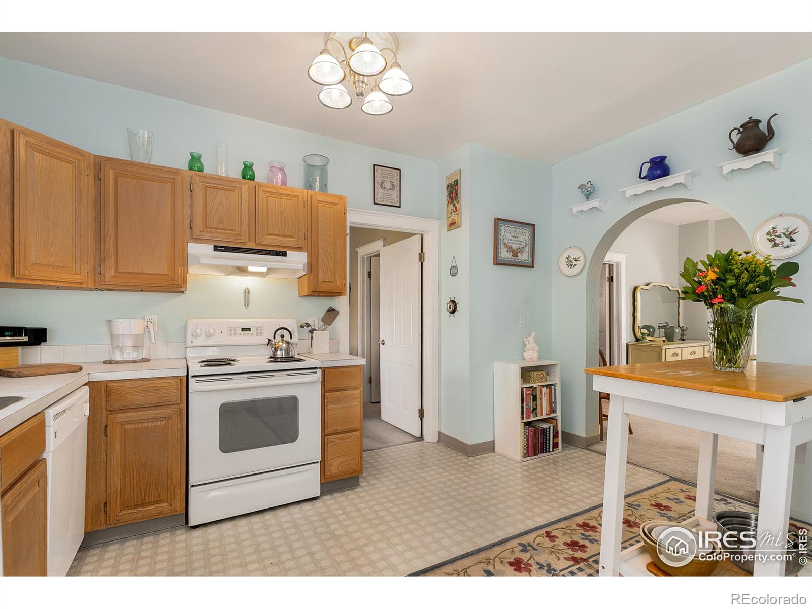 MLS Image #12 for 941  5th street,berthoud, Colorado