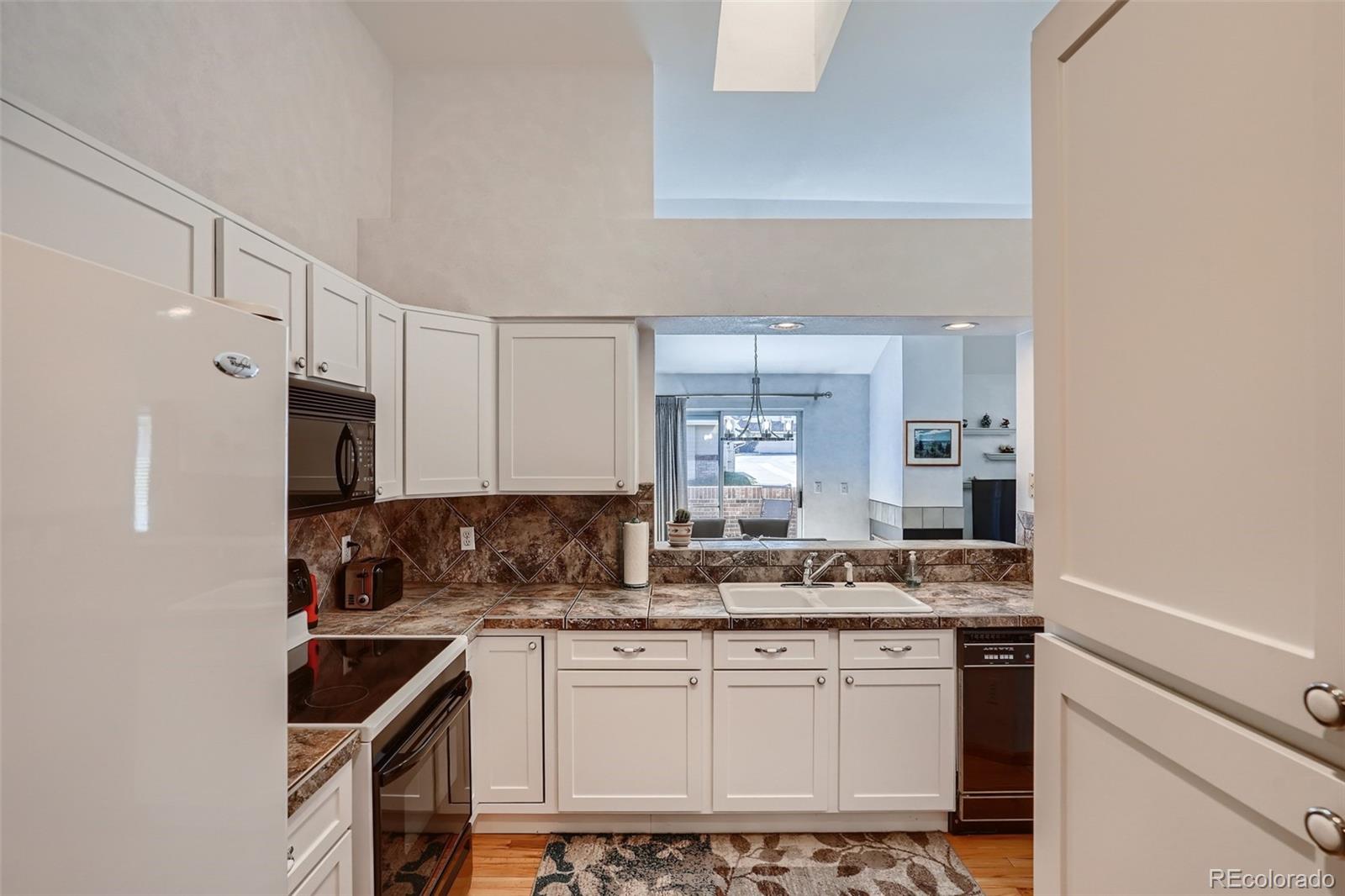 MLS Image #10 for 2166 s troy way,aurora, Colorado