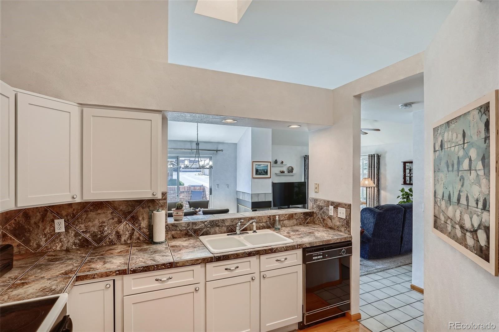 MLS Image #11 for 2166 s troy way,aurora, Colorado