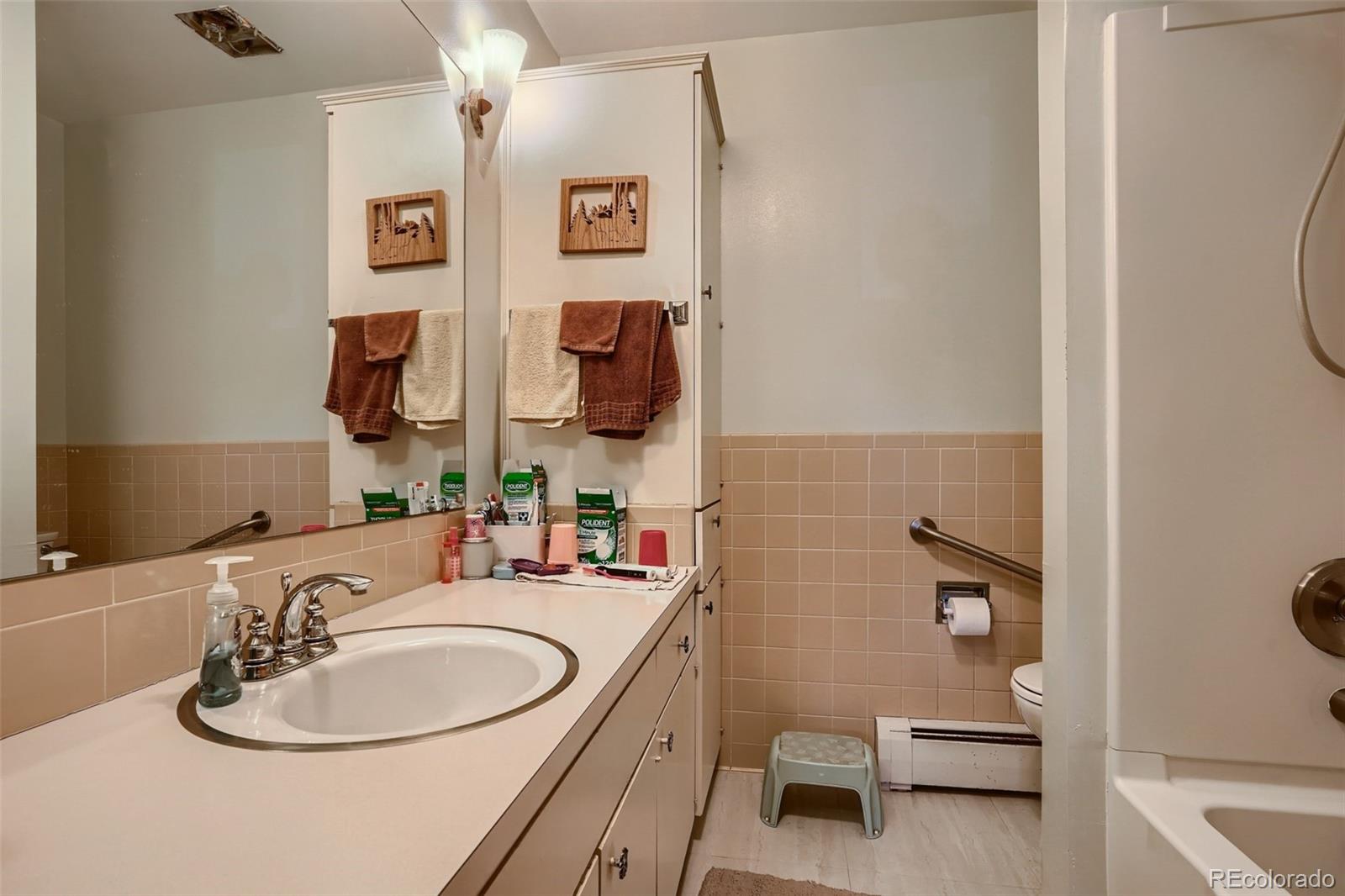 MLS Image #10 for 1007 w stanford place,englewood, Colorado