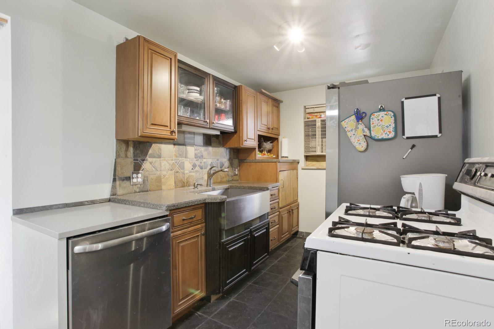 MLS Image #13 for 35 s meade street,denver, Colorado