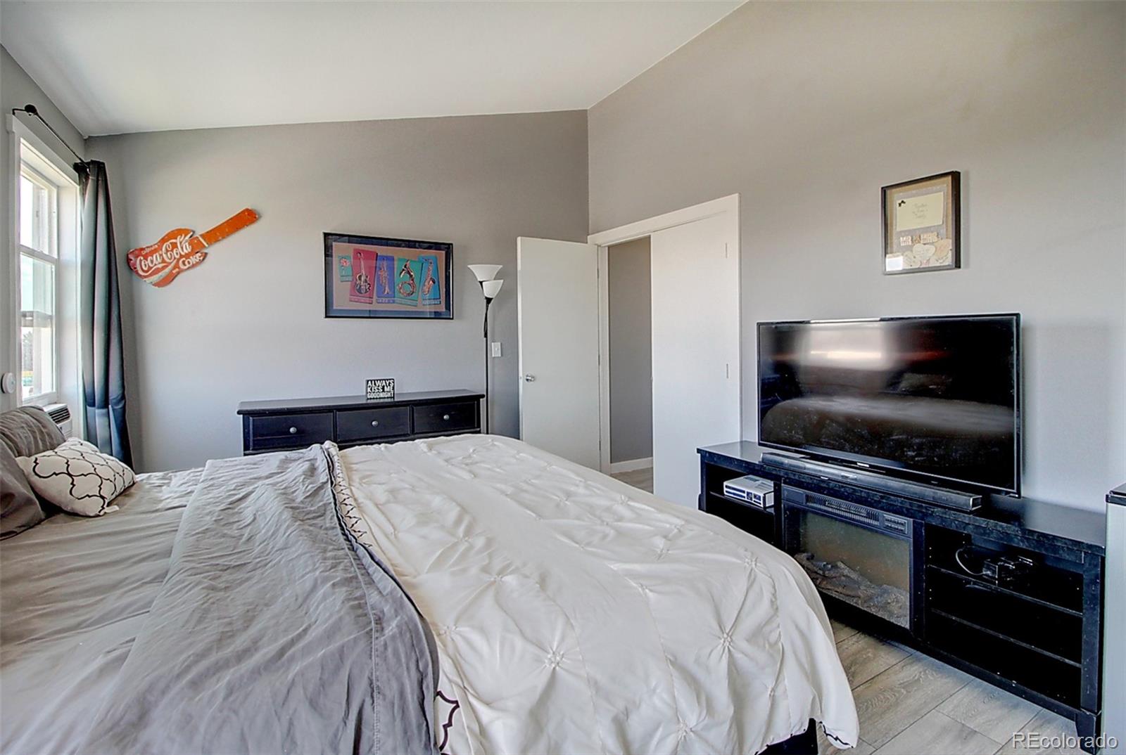 MLS Image #17 for 8771  devonshire boulevard,denver, Colorado