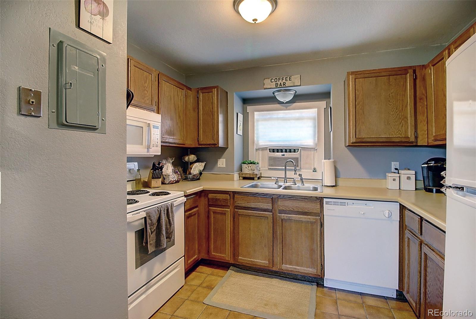 MLS Image #9 for 8771  devonshire boulevard,denver, Colorado