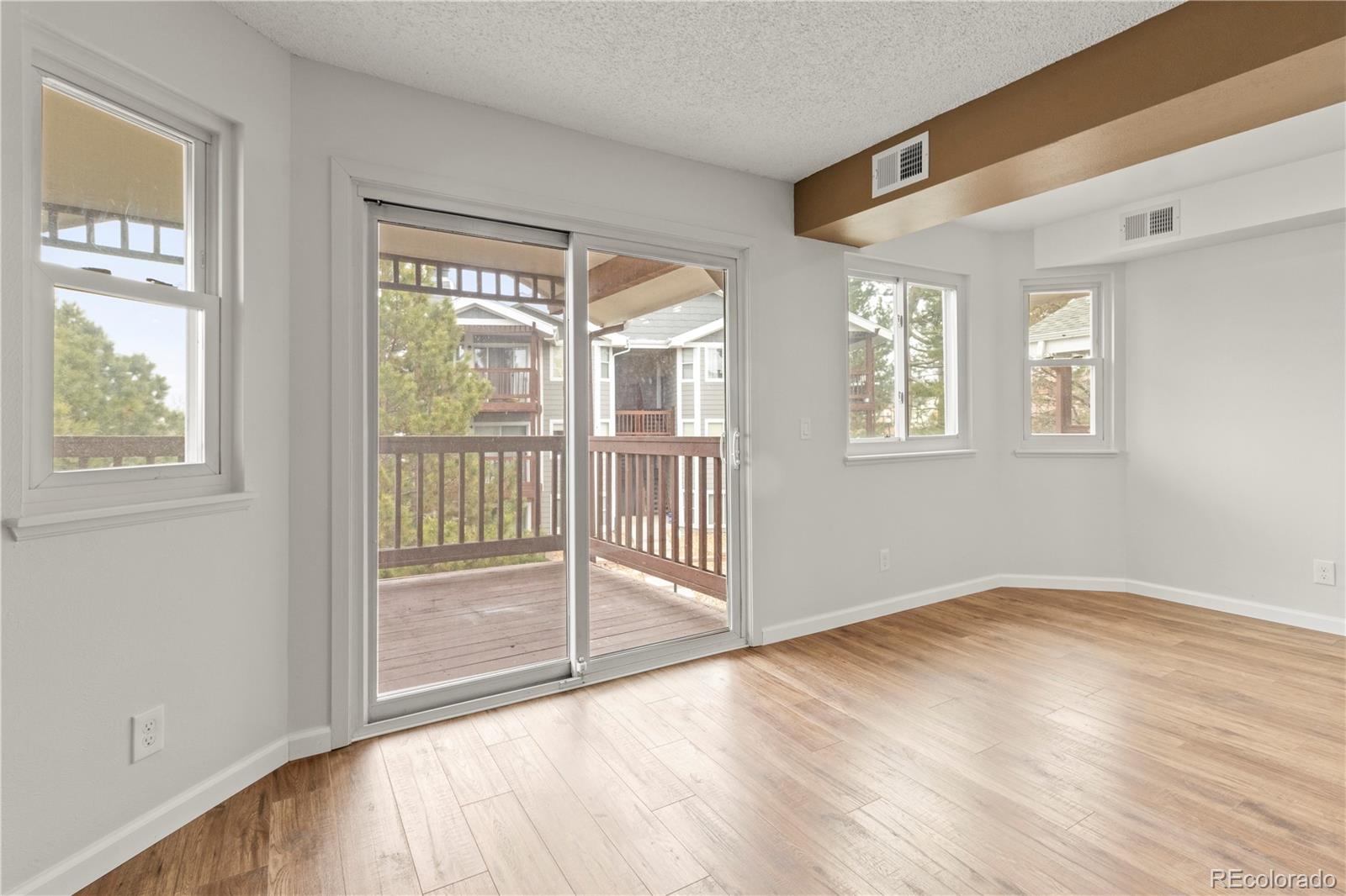 MLS Image #5 for 17652 e loyola drive,aurora, Colorado