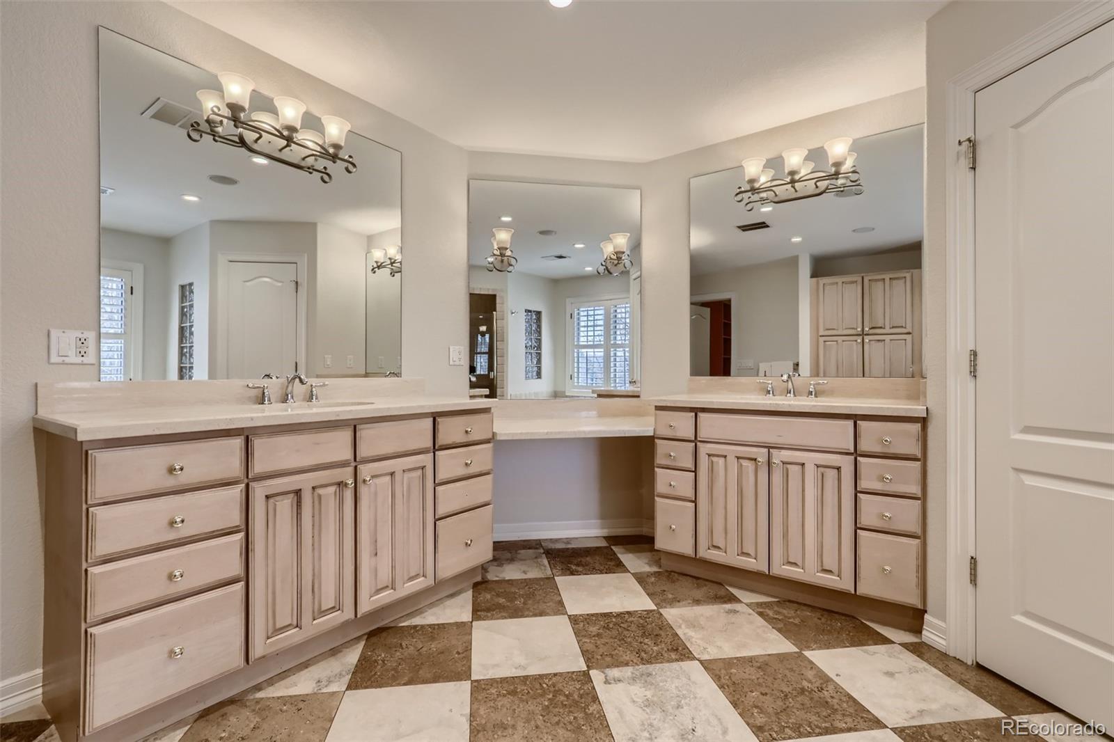 MLS Image #19 for 3  blue heron drive,thornton, Colorado