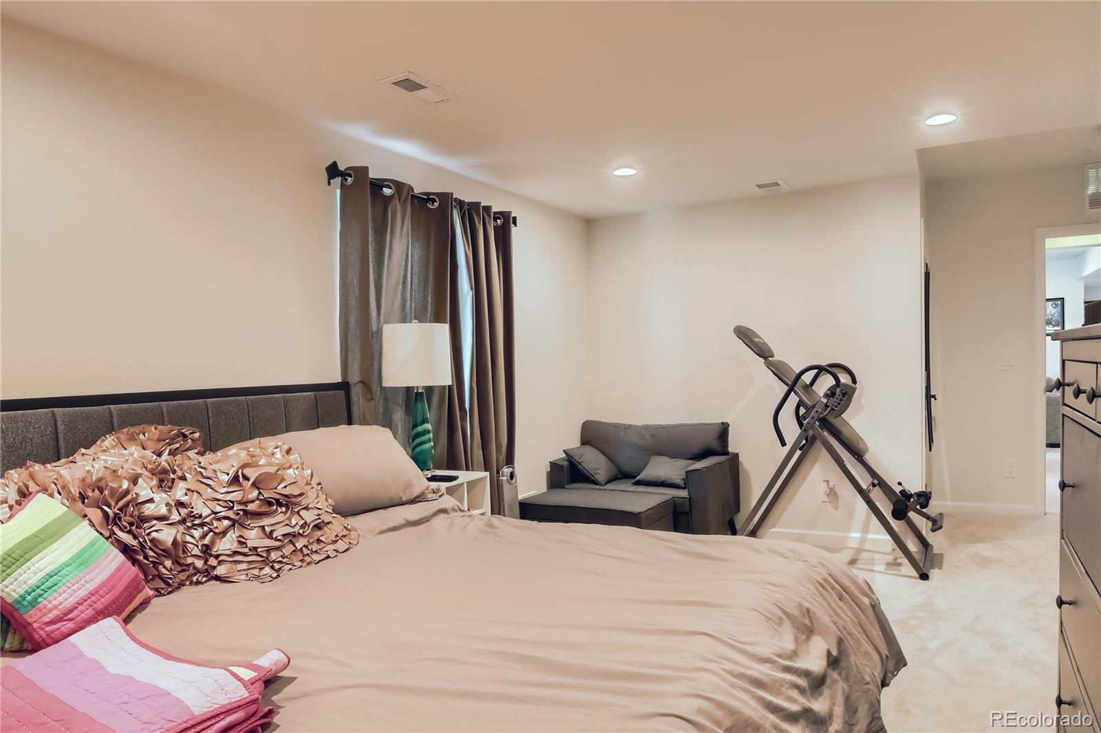 MLS Image #29 for 21261 e smoky hill road,centennial, Colorado