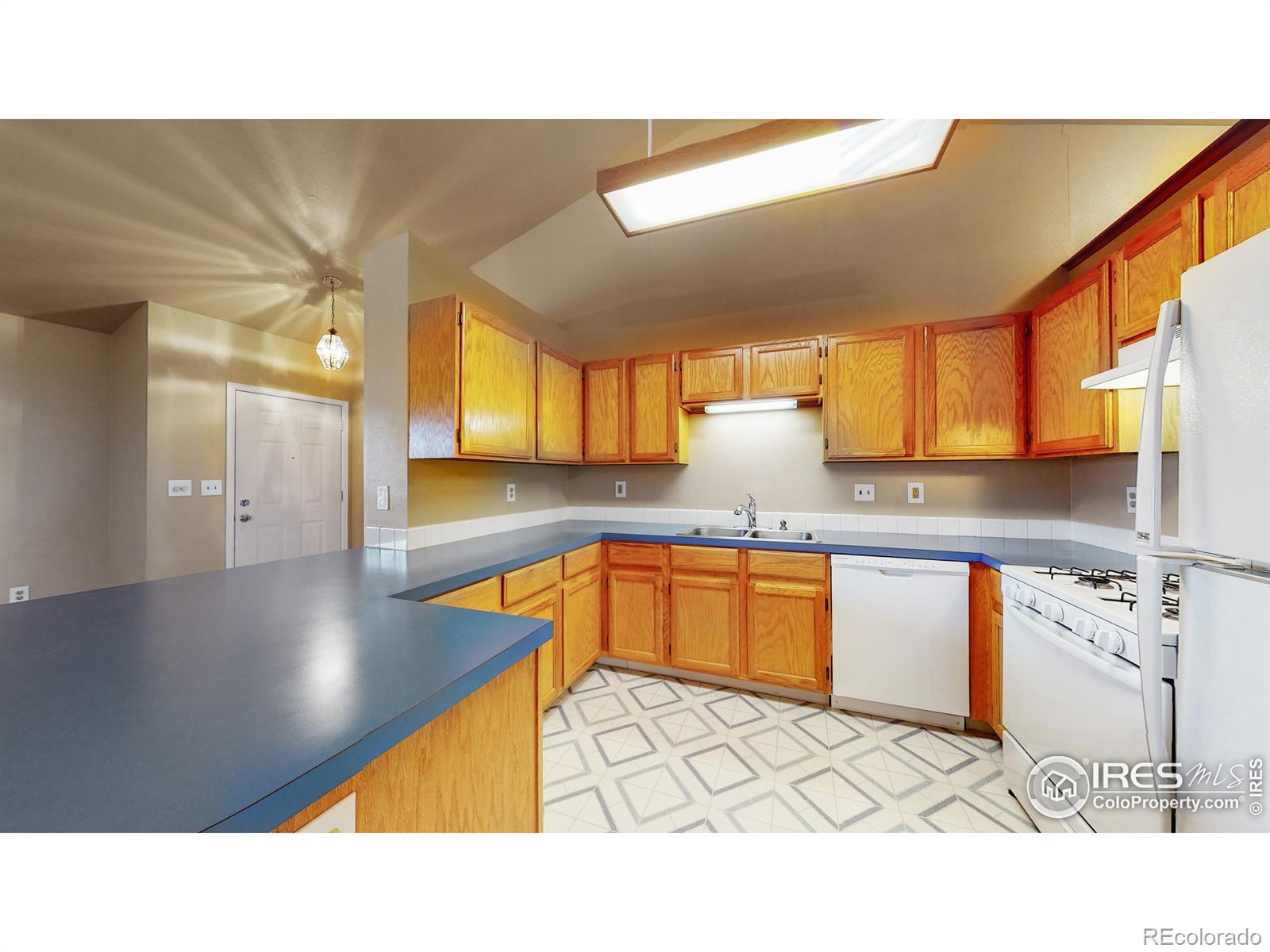 MLS Image #10 for 831  chetwood court,fort collins, Colorado