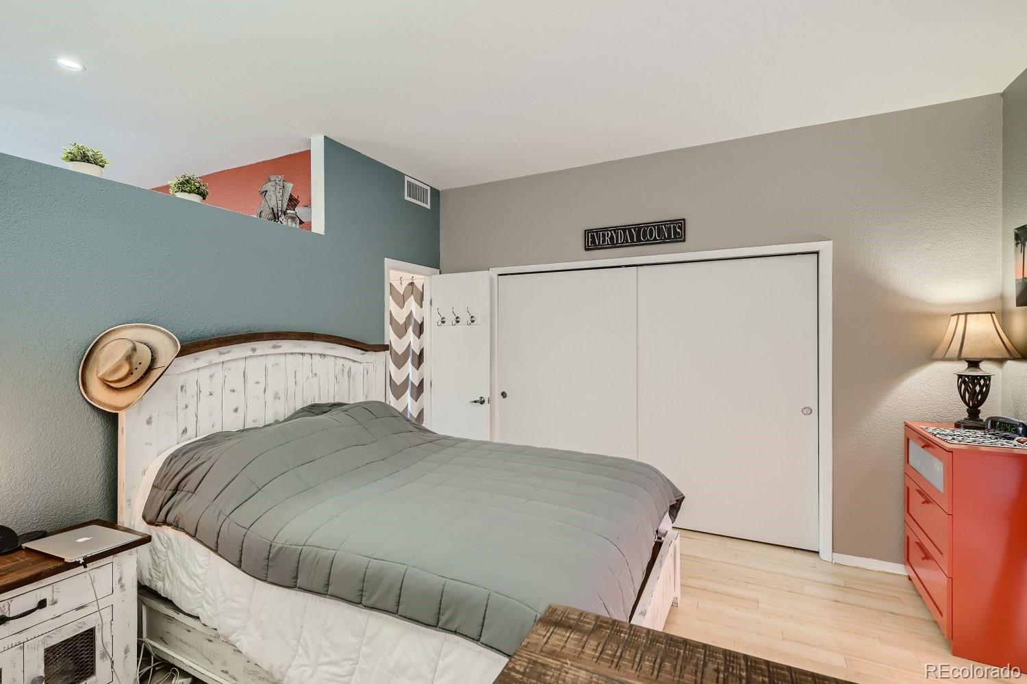 MLS Image #19 for 3225  blake street,denver, Colorado