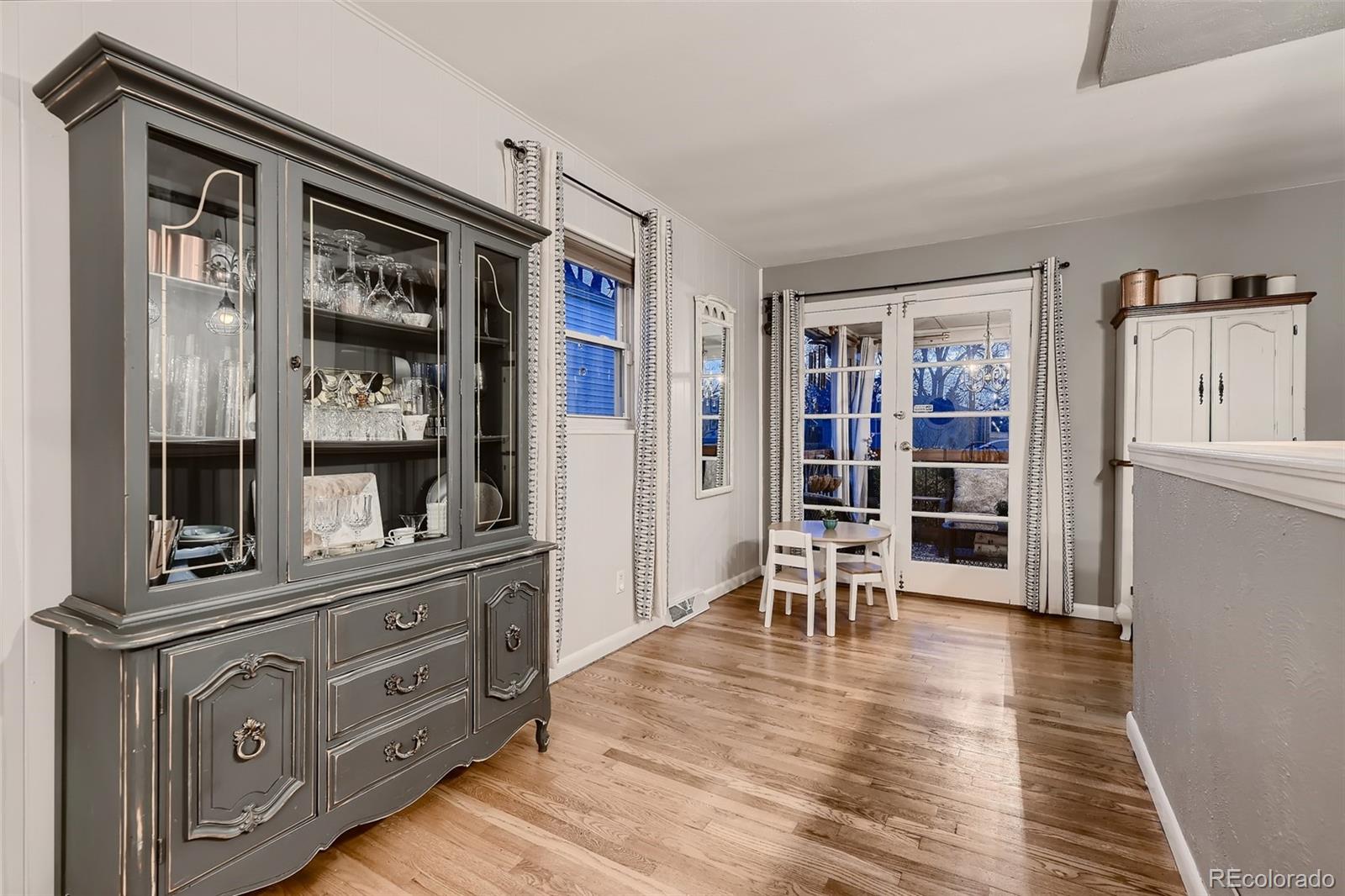 MLS Image #10 for 3200 s clarkson street,englewood, Colorado