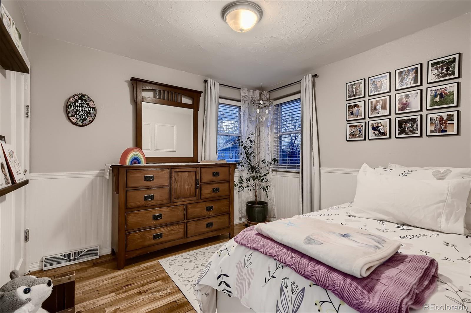 MLS Image #19 for 3200 s clarkson street,englewood, Colorado