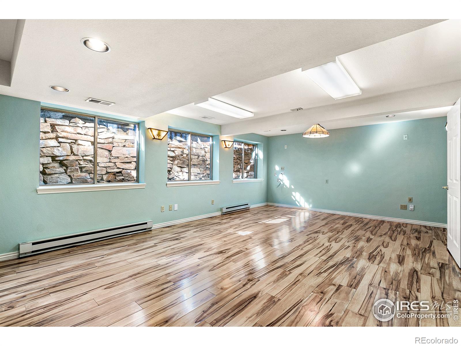 MLS Image #24 for 808  pinehurst court,louisville, Colorado