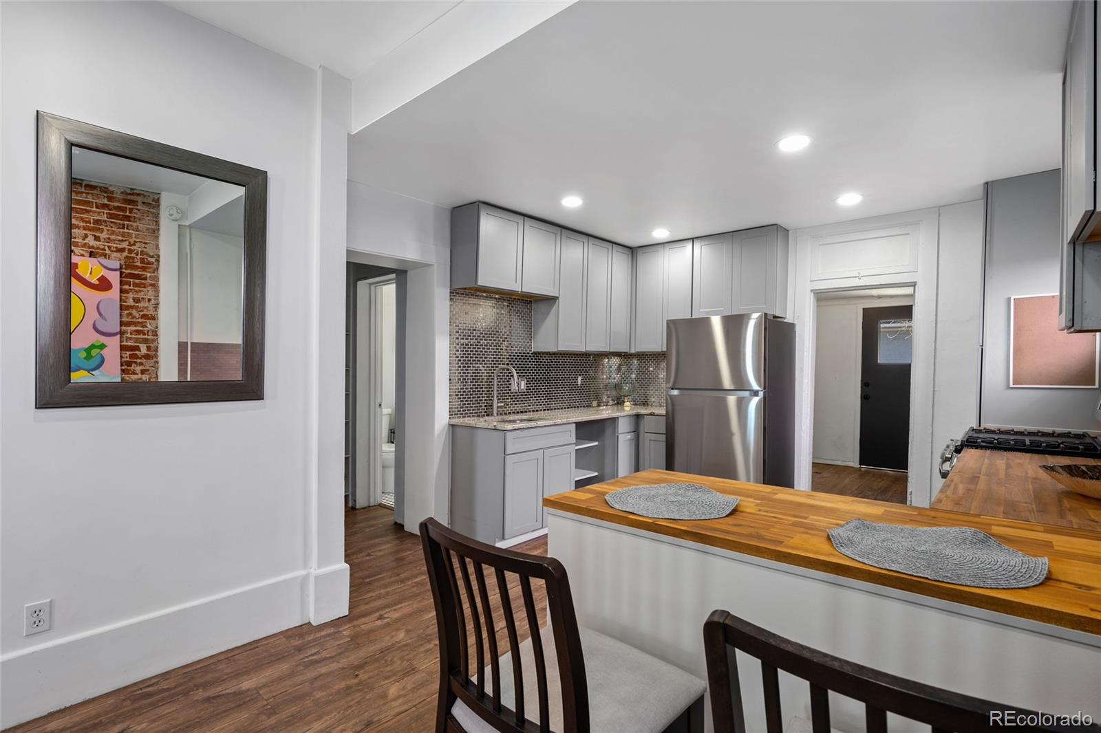 MLS Image #14 for 950 w 7th avenue,denver, Colorado