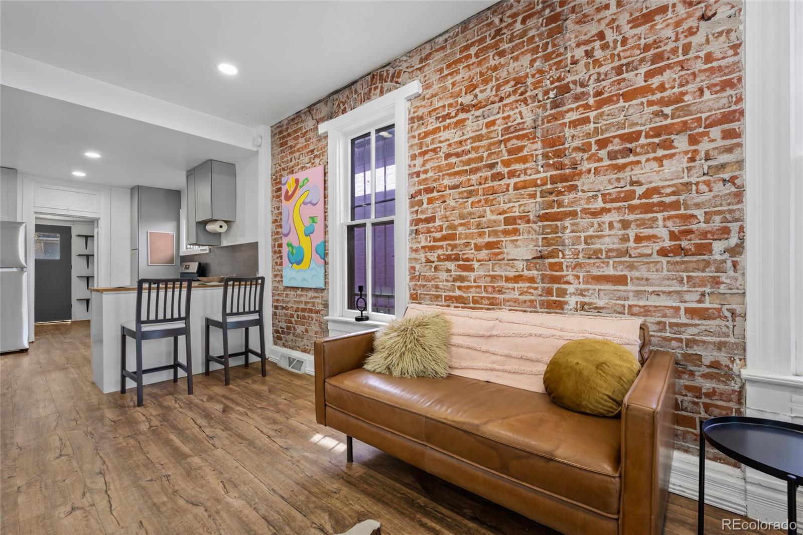 MLS Image #2 for 950 w 7th avenue,denver, Colorado