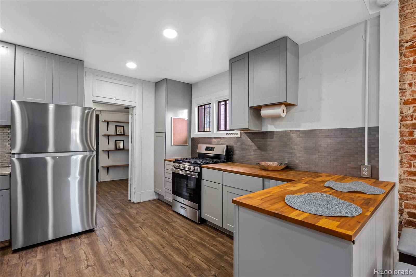 MLS Image #20 for 950 w 7th avenue,denver, Colorado