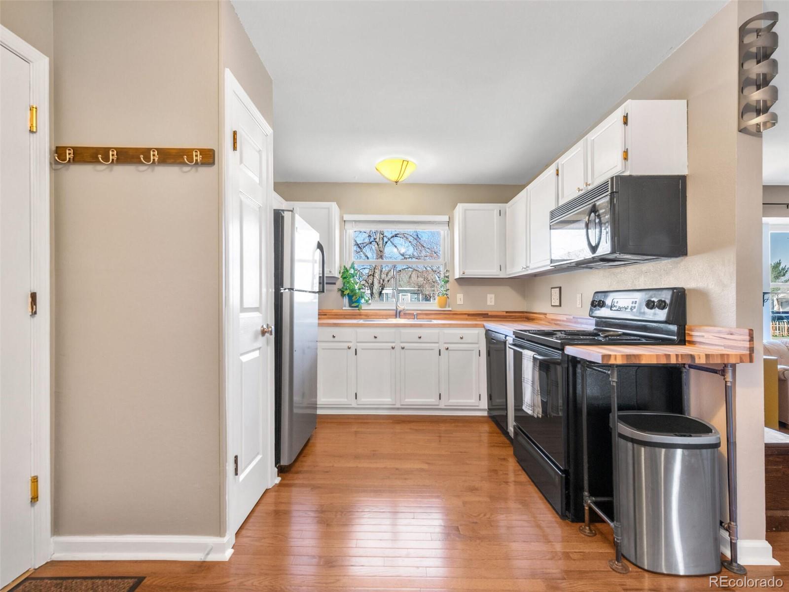 MLS Image #14 for 1990  ceylon street,aurora, Colorado