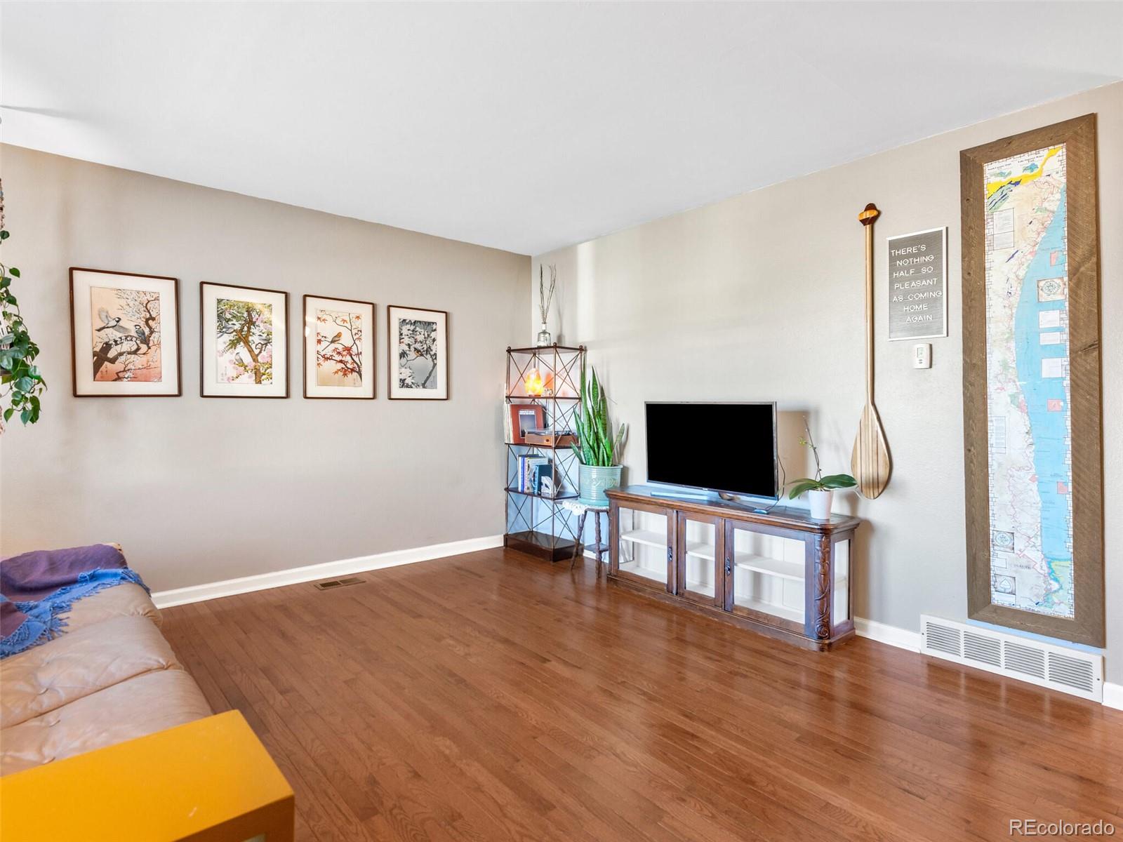 MLS Image #2 for 1990  ceylon street,aurora, Colorado