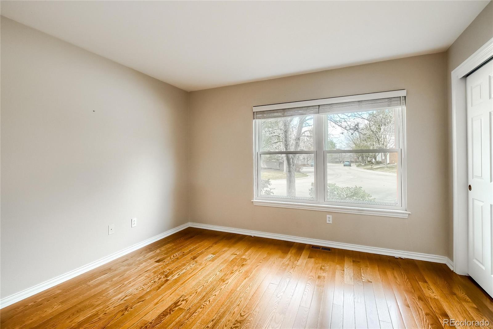 MLS Image #13 for 1011 s valentia street,denver, Colorado