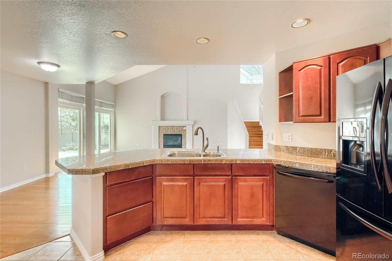 MLS Image #8 for 1011 s valentia street,denver, Colorado