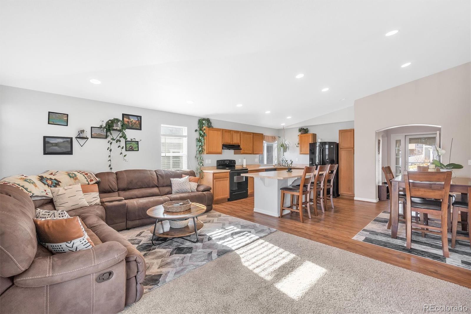 MLS Image #15 for 20194  robins drive,denver, Colorado