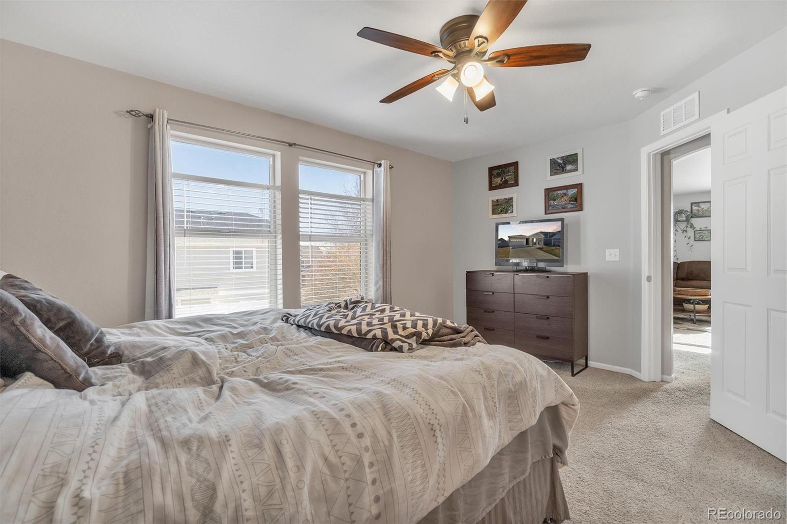 MLS Image #19 for 20194  robins drive,denver, Colorado