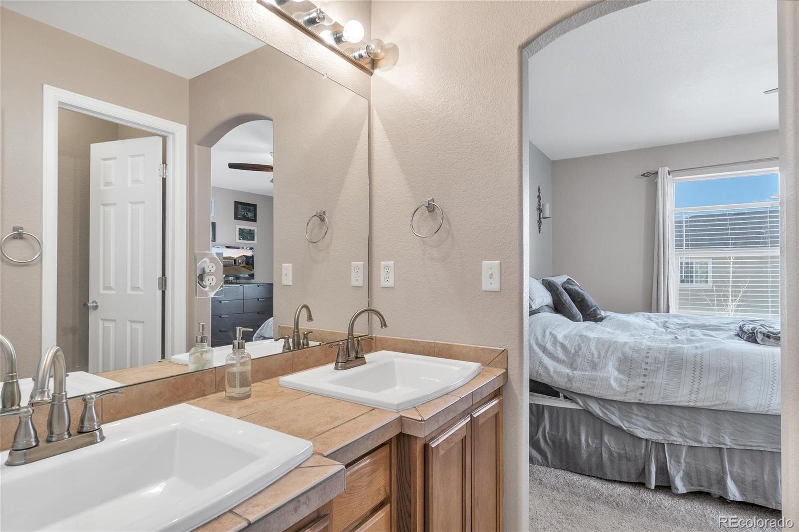 MLS Image #22 for 20194  robins drive,denver, Colorado