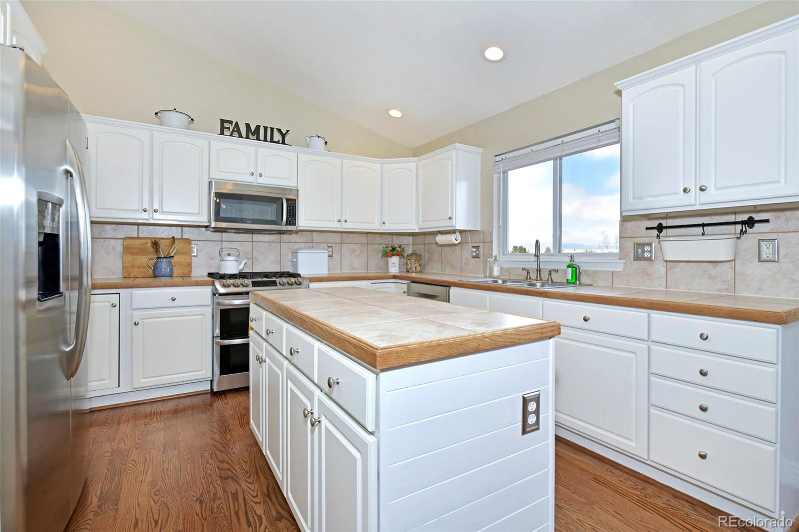 MLS Image #7 for 2620  lumberjack drive,colorado springs, Colorado