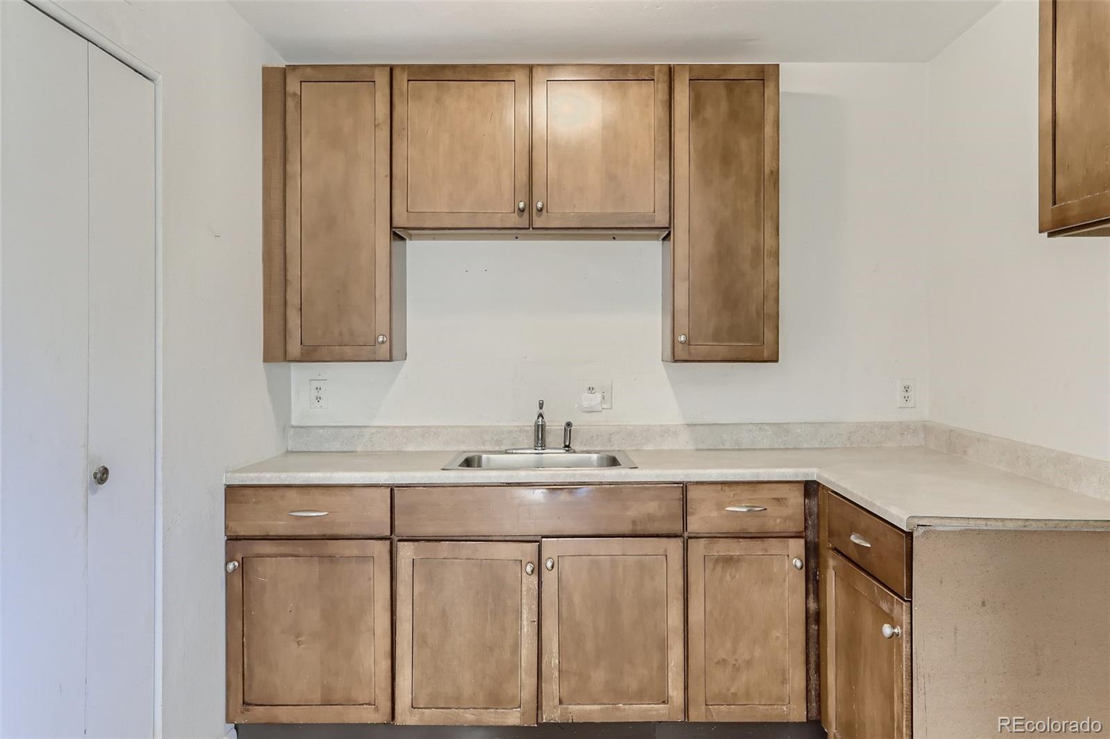 MLS Image #10 for 6800 e tennessee avenue,denver, Colorado