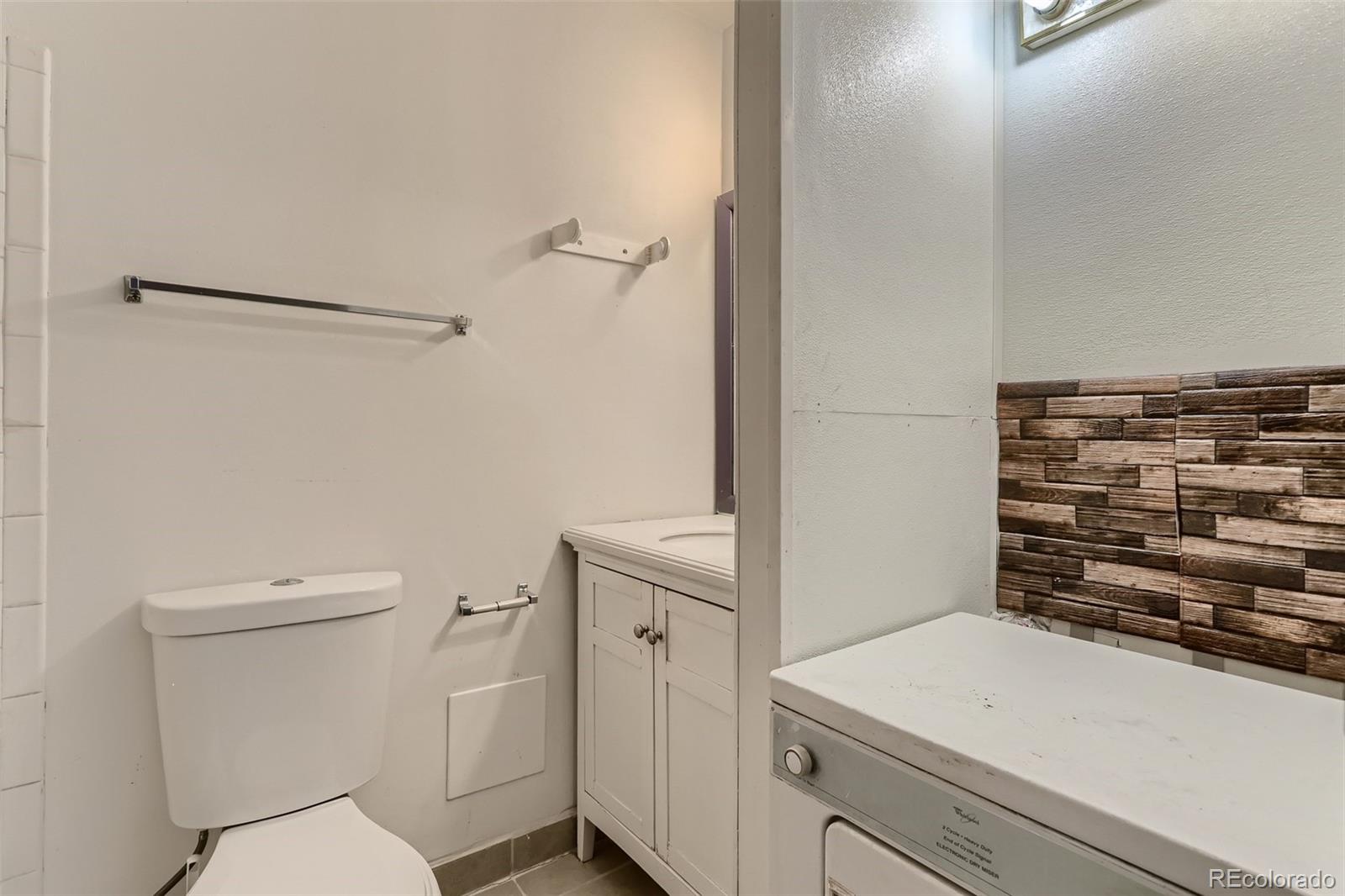 MLS Image #14 for 6800 e tennessee avenue,denver, Colorado