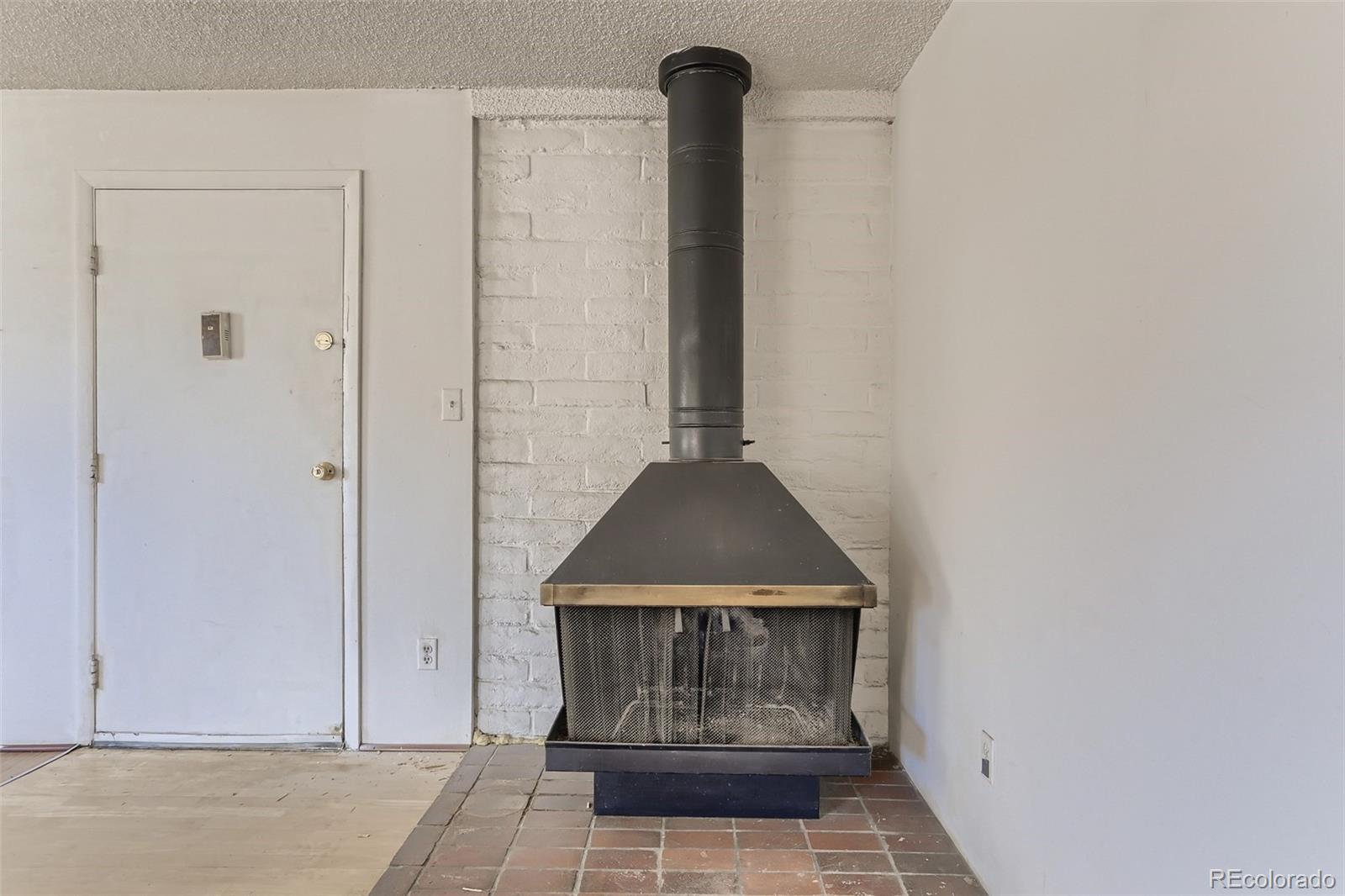 MLS Image #5 for 6800 e tennessee avenue,denver, Colorado