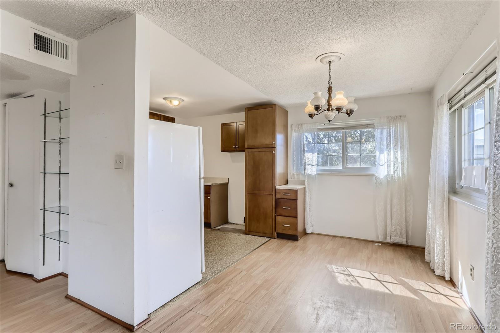 MLS Image #6 for 6800 e tennessee avenue,denver, Colorado