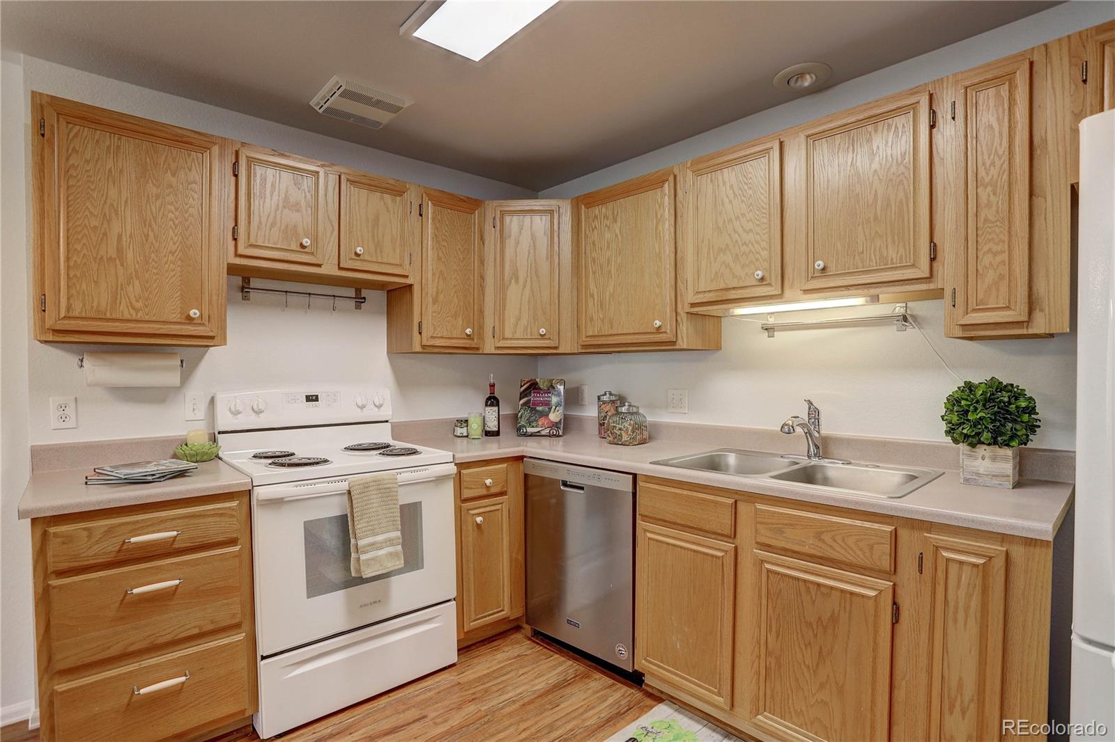 MLS Image #9 for 16812 w 16th place,golden, Colorado
