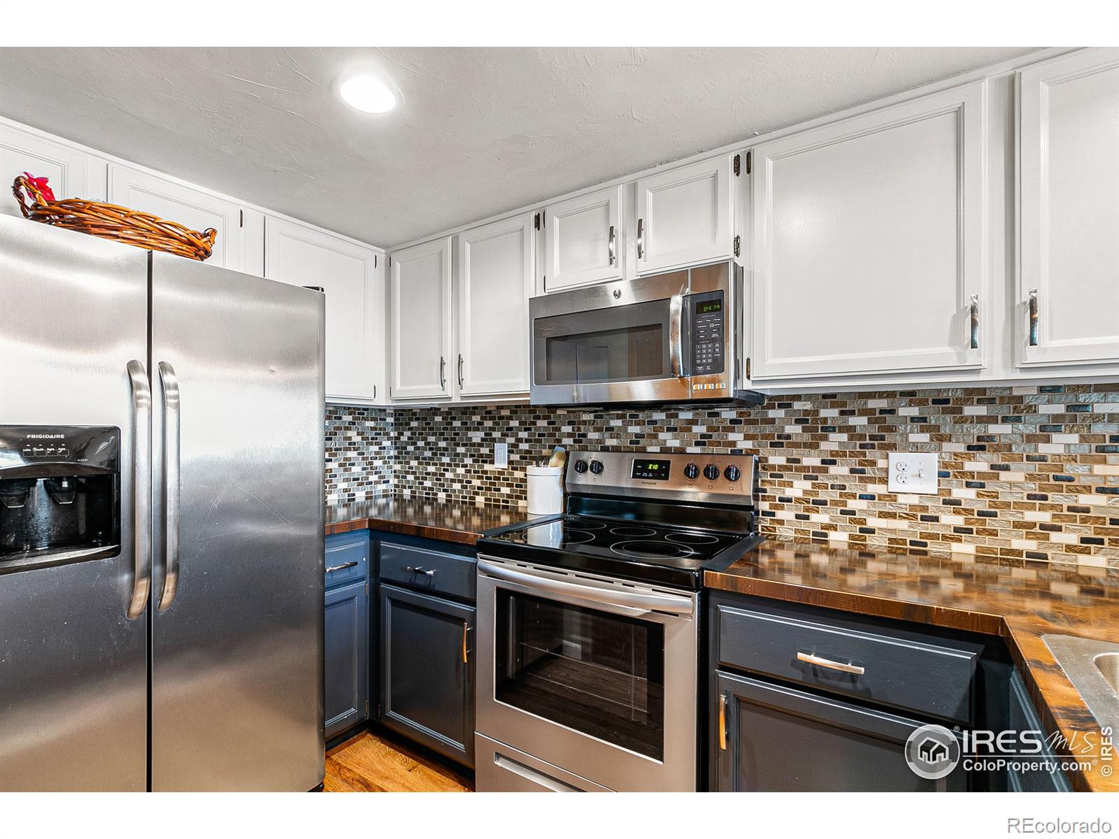 MLS Image #14 for 9485 w 81st avenue,arvada, Colorado