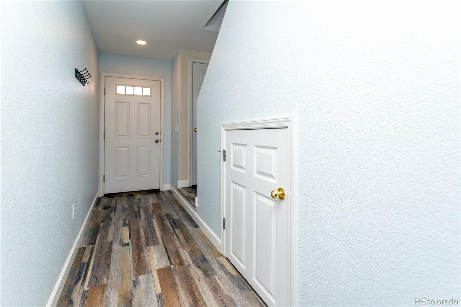 MLS Image #4 for 2653  mesa springs view,colorado springs, Colorado