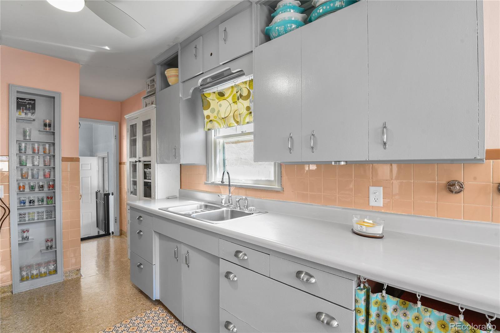 MLS Image #12 for 2038  wyoming avenue,pueblo, Colorado