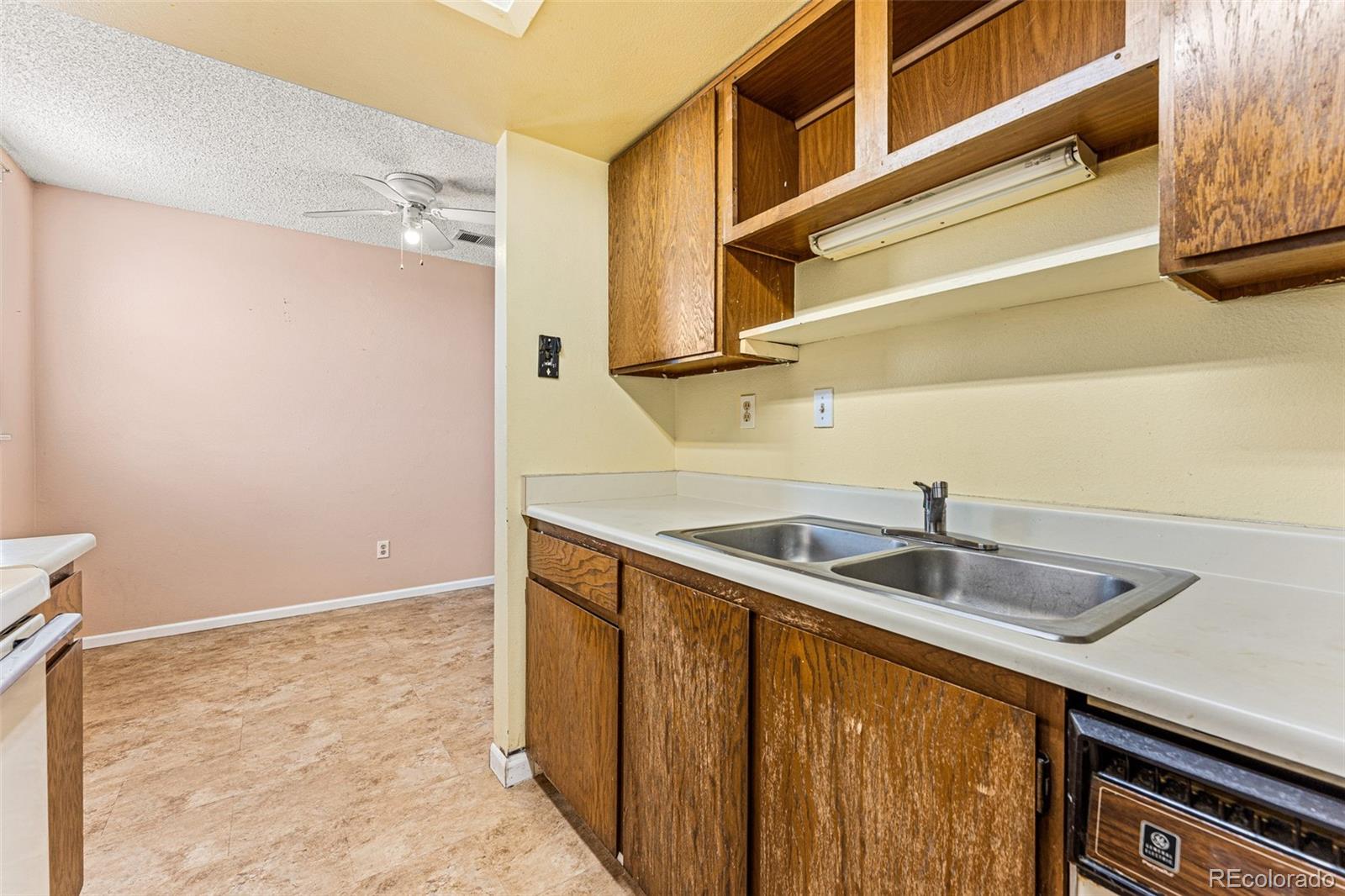 MLS Image #5 for 2221  sable boulevard,aurora, Colorado