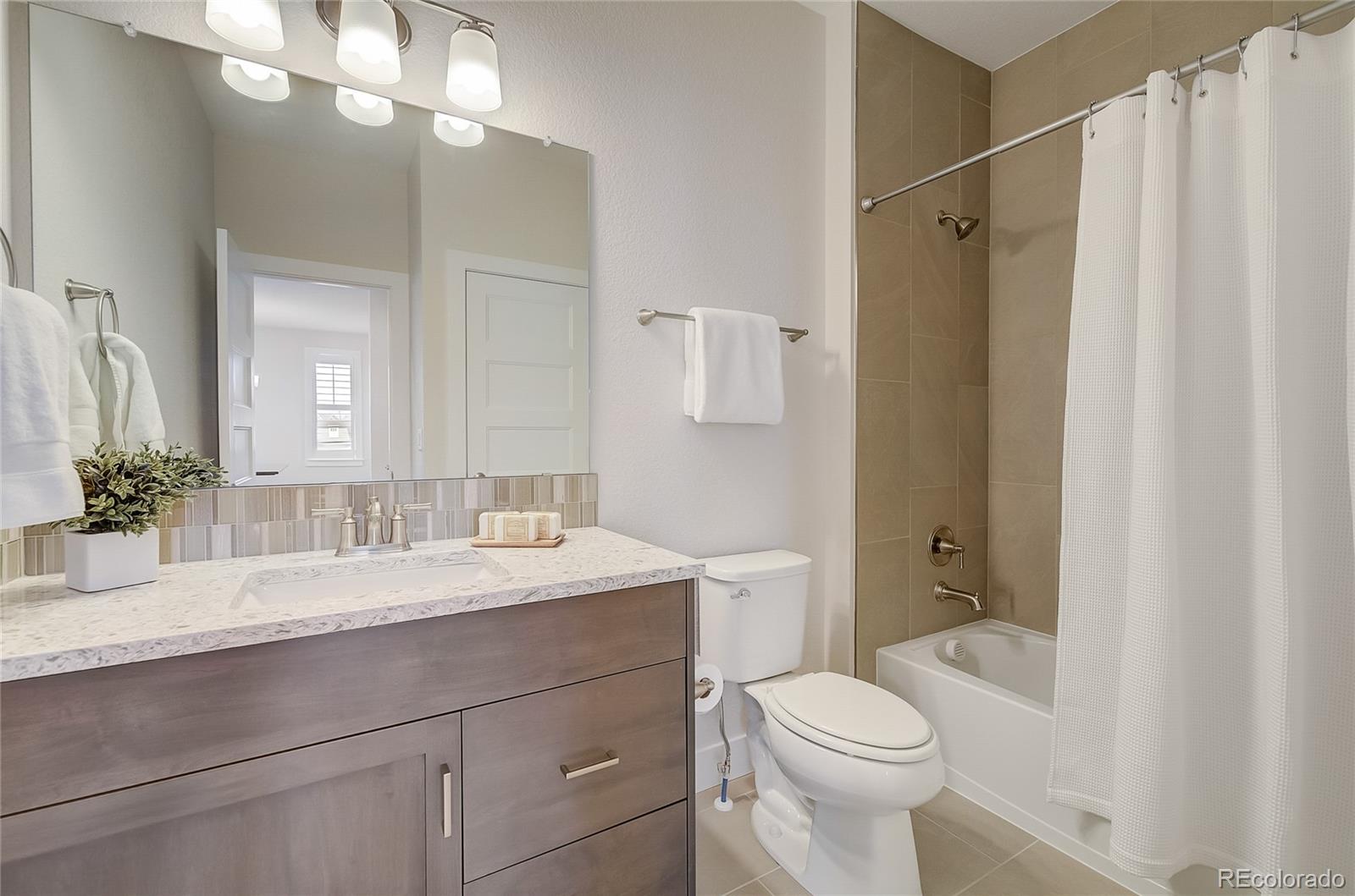 MLS Image #15 for 696  delechant court,erie, Colorado