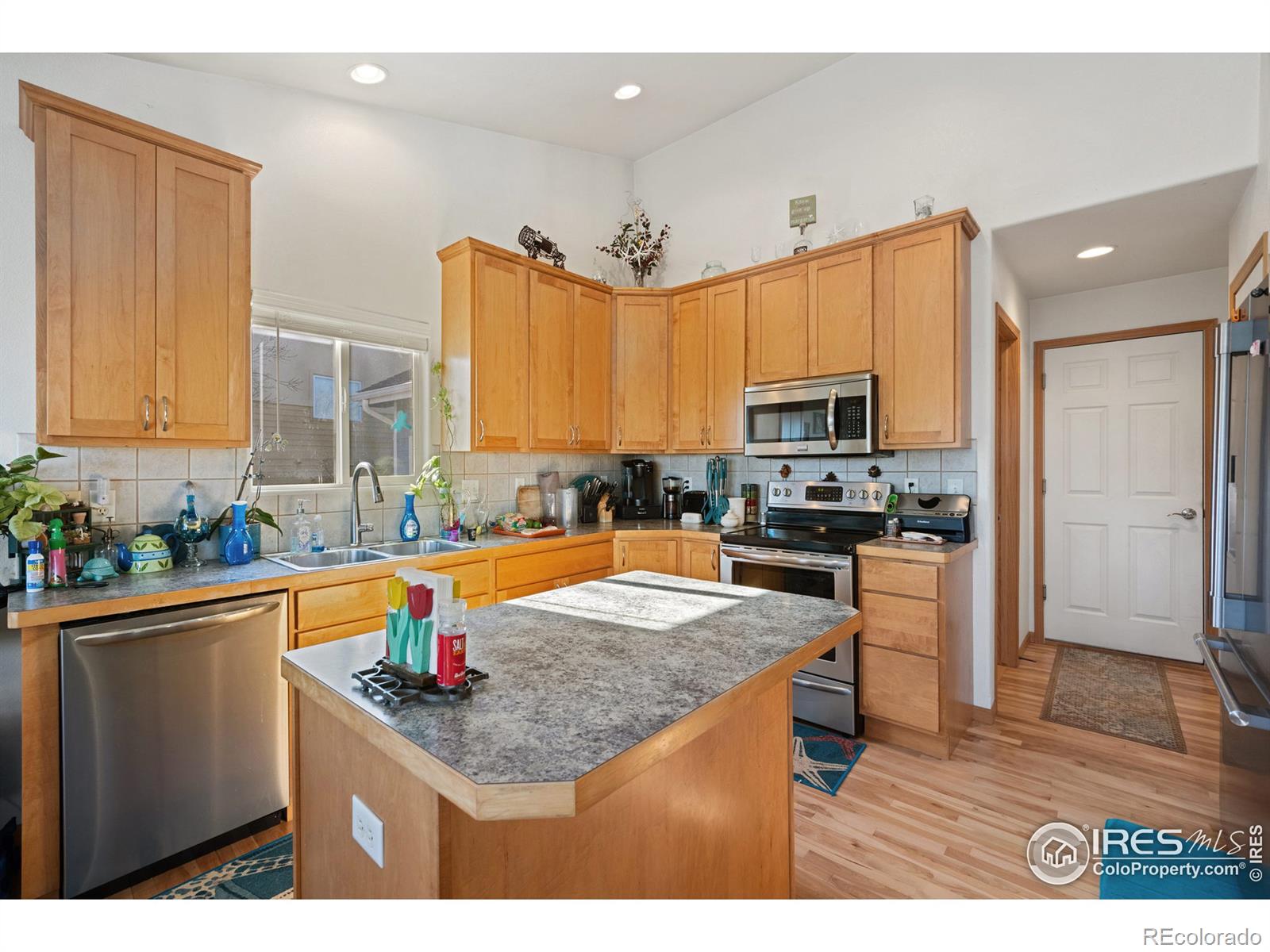 MLS Image #5 for 2092  monte vista circle,loveland, Colorado