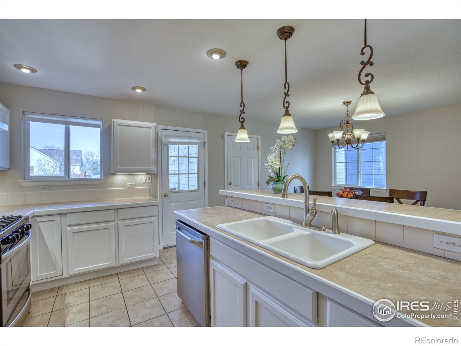 MLS Image #8 for 305  sweet valley court,longmont, Colorado
