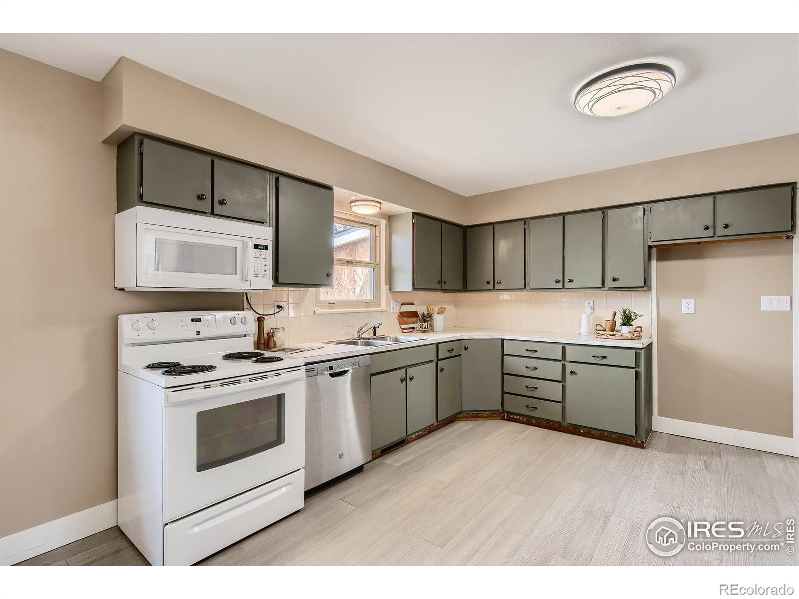 MLS Image #9 for 4007 w b street,greeley, Colorado