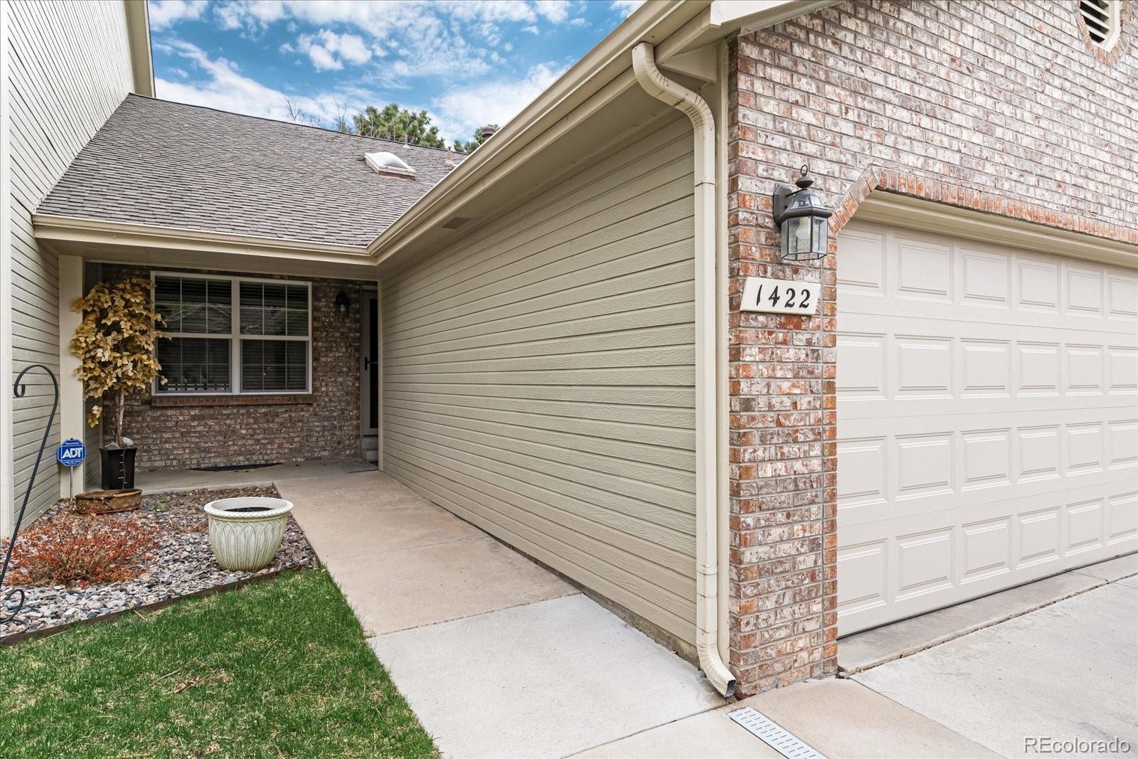MLS Image #3 for 1422 e nichols drive,centennial, Colorado